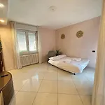 Apartment Chic House Near The Lecco