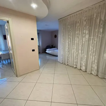 Chic House Near The Apartamento Lecco