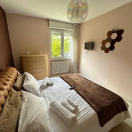 Apartamento Chic House Near The