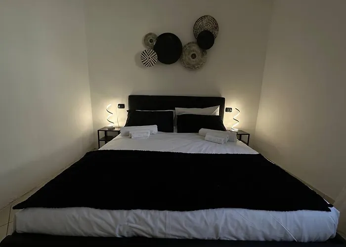 公寓 Chic House Near The *